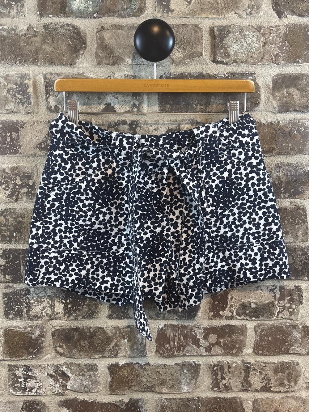 LOFT Navy and White Printed Button and Belted Waist Shorts Size 2